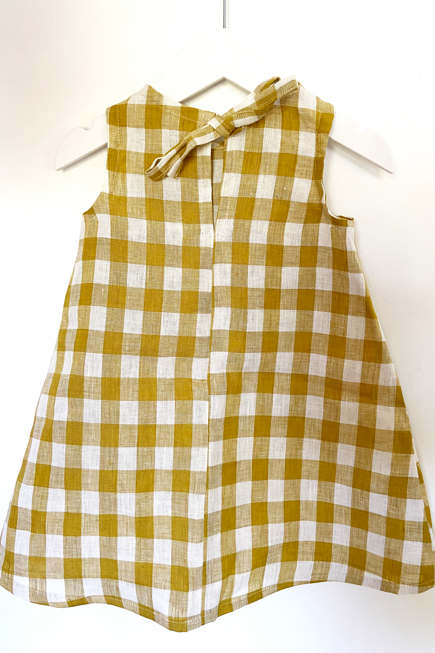 Modèle NUMÉRIQUE de robe fauve bébé